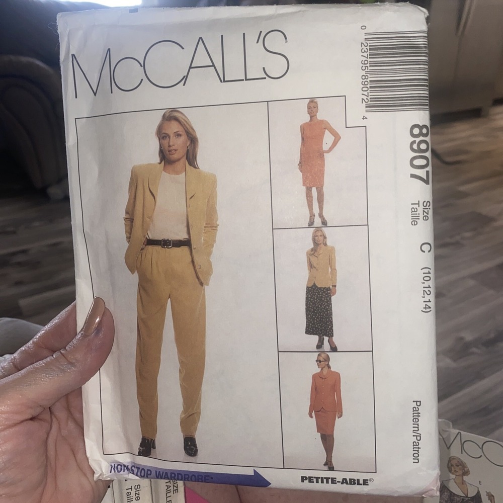 McCalls 8907 Sewing Pattern Blazer Dress Pants Skirt Petite Size 10-14 Uncut